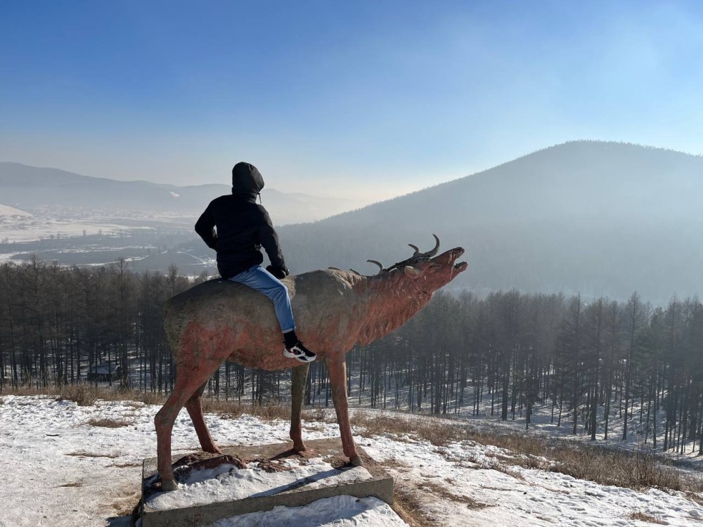 Азиатские девушки с хорошей грудью на рабочий стол
