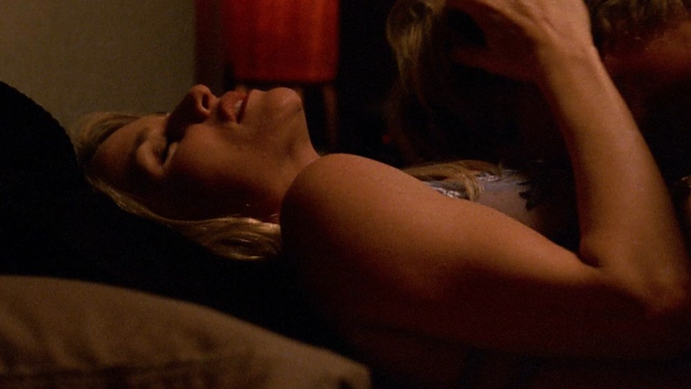 Milfy City 0.6 е Каролина