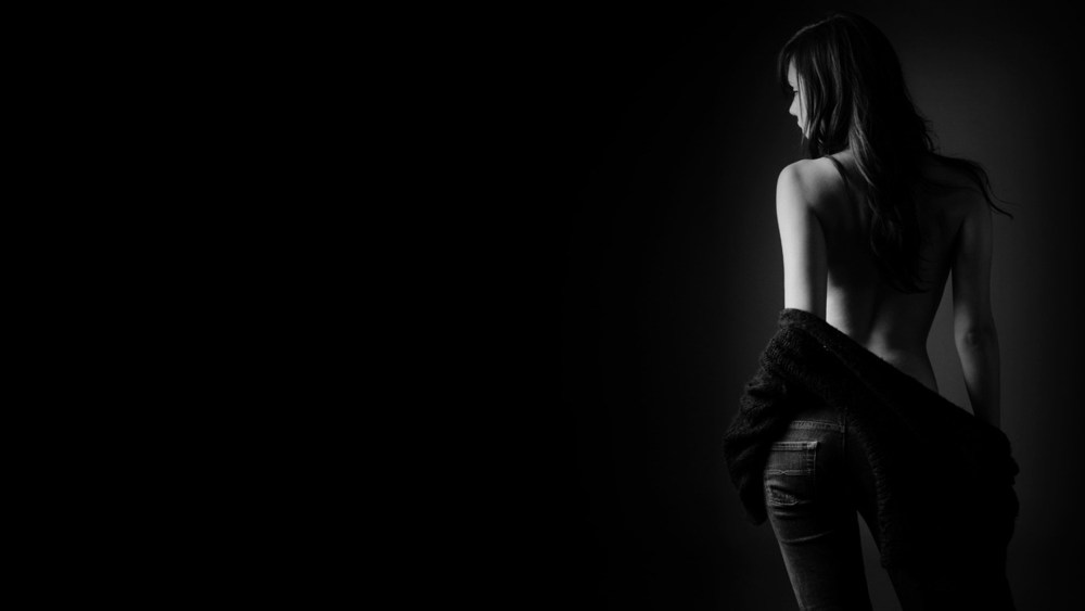 Нур Феттахоглу бикини