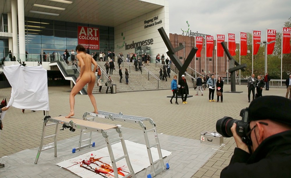 Швейцарская художница Мила Муаре