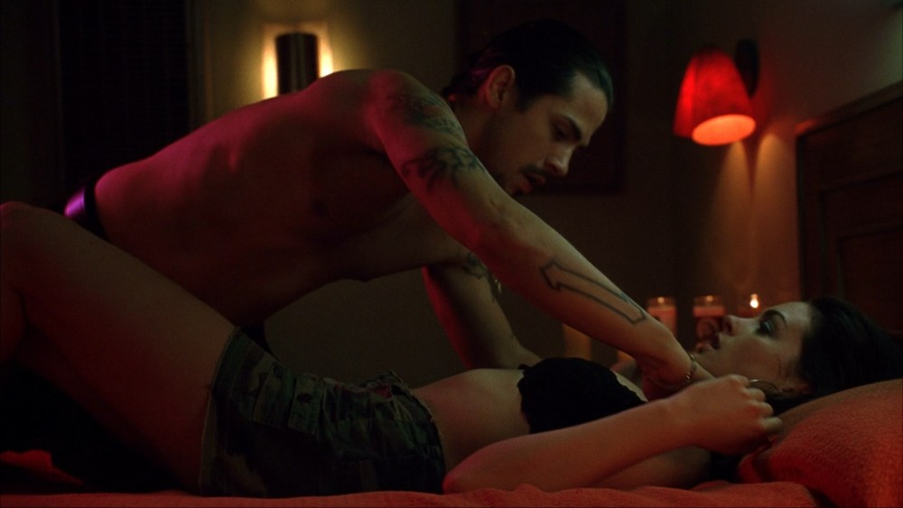 Энн Хэтэуэй Крэйзи 2005 xxx