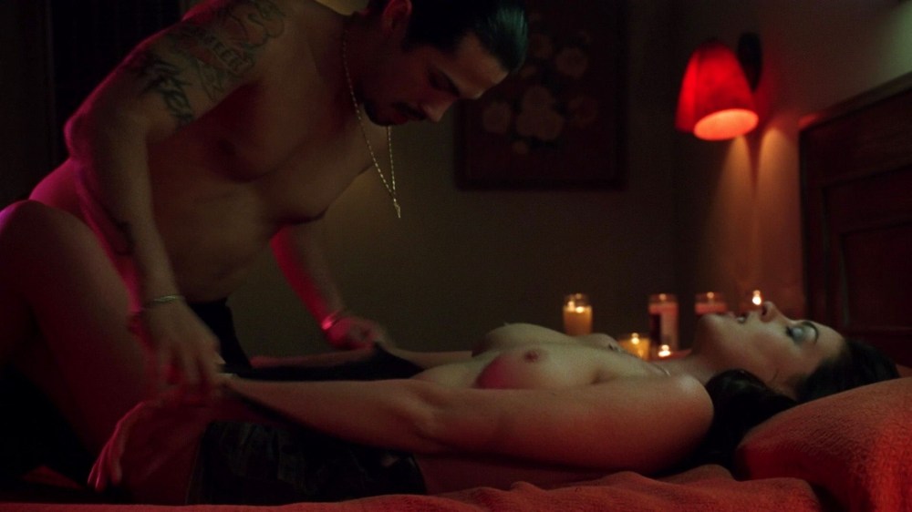 Энн Хэтэуэй была порноактрисой?