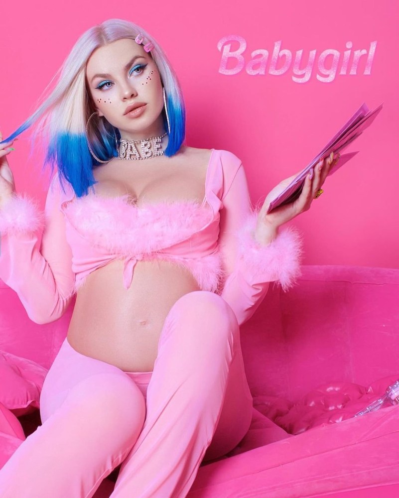 Фотосессия в постели для двоих