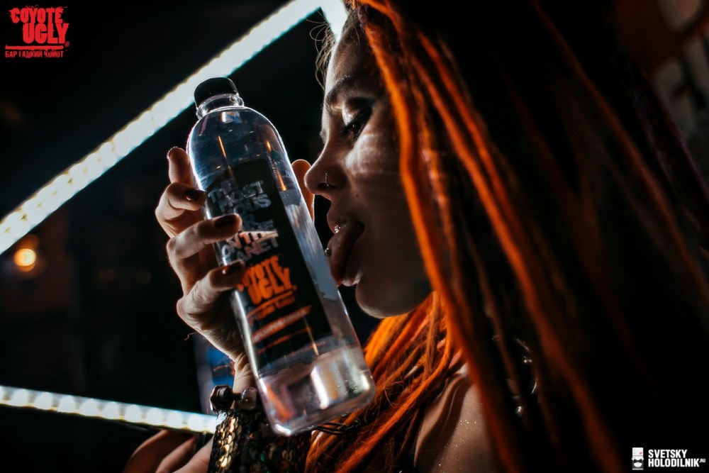 Марина Денисова топлес