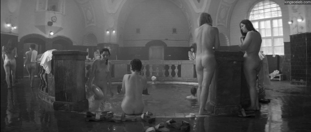 Голые в художественных фильмах