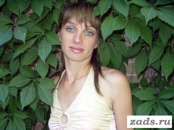 Заснял домашнюю эротику с взрослой соседкой