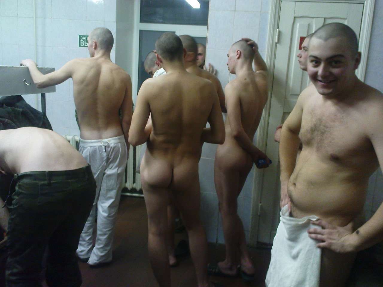 парни голые солдаты фото 105
