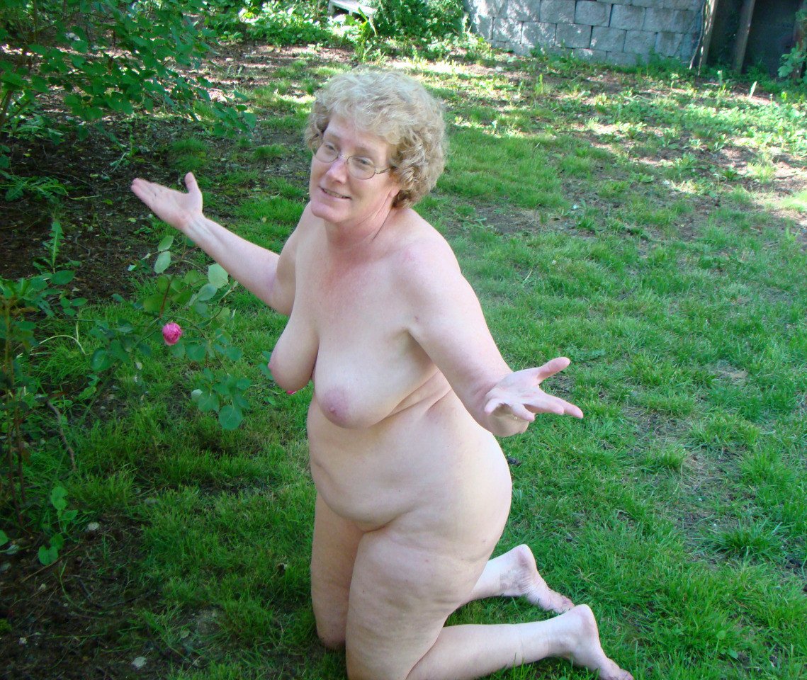 я люблю пожилых голых женщин фото 61