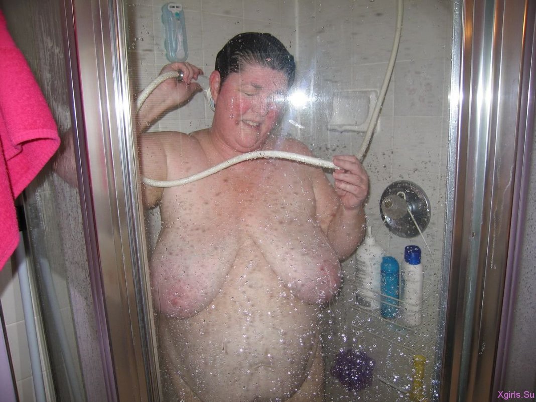 голые толстушки в ванной фото 98