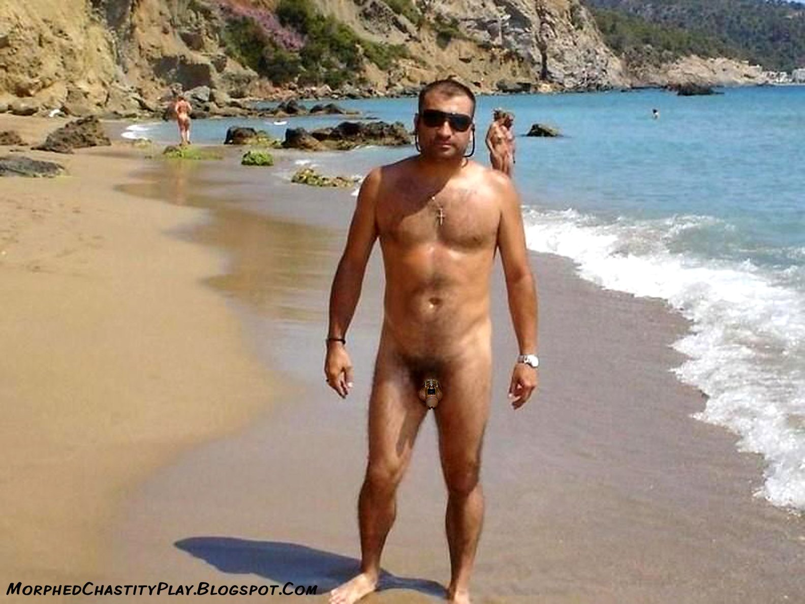 голыми по пляжу мужчины фото 36