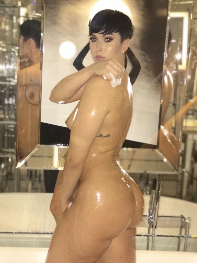 Захру Элис (Zahra Elise) голая