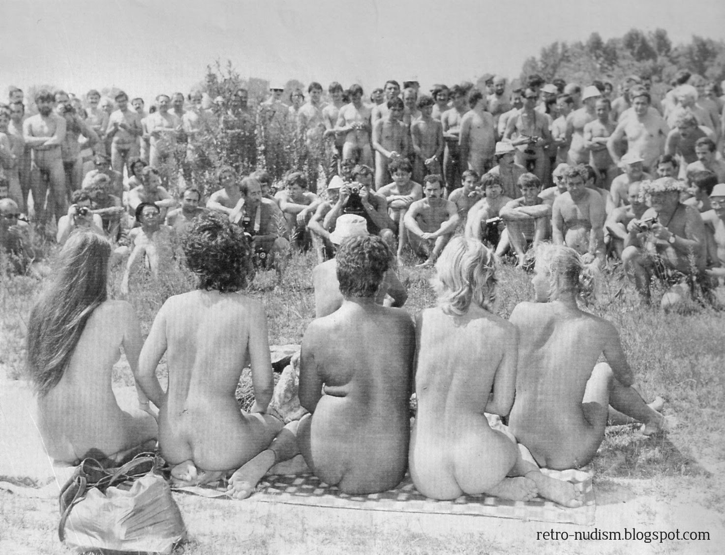 лагерь баня мылись голыми фото 2