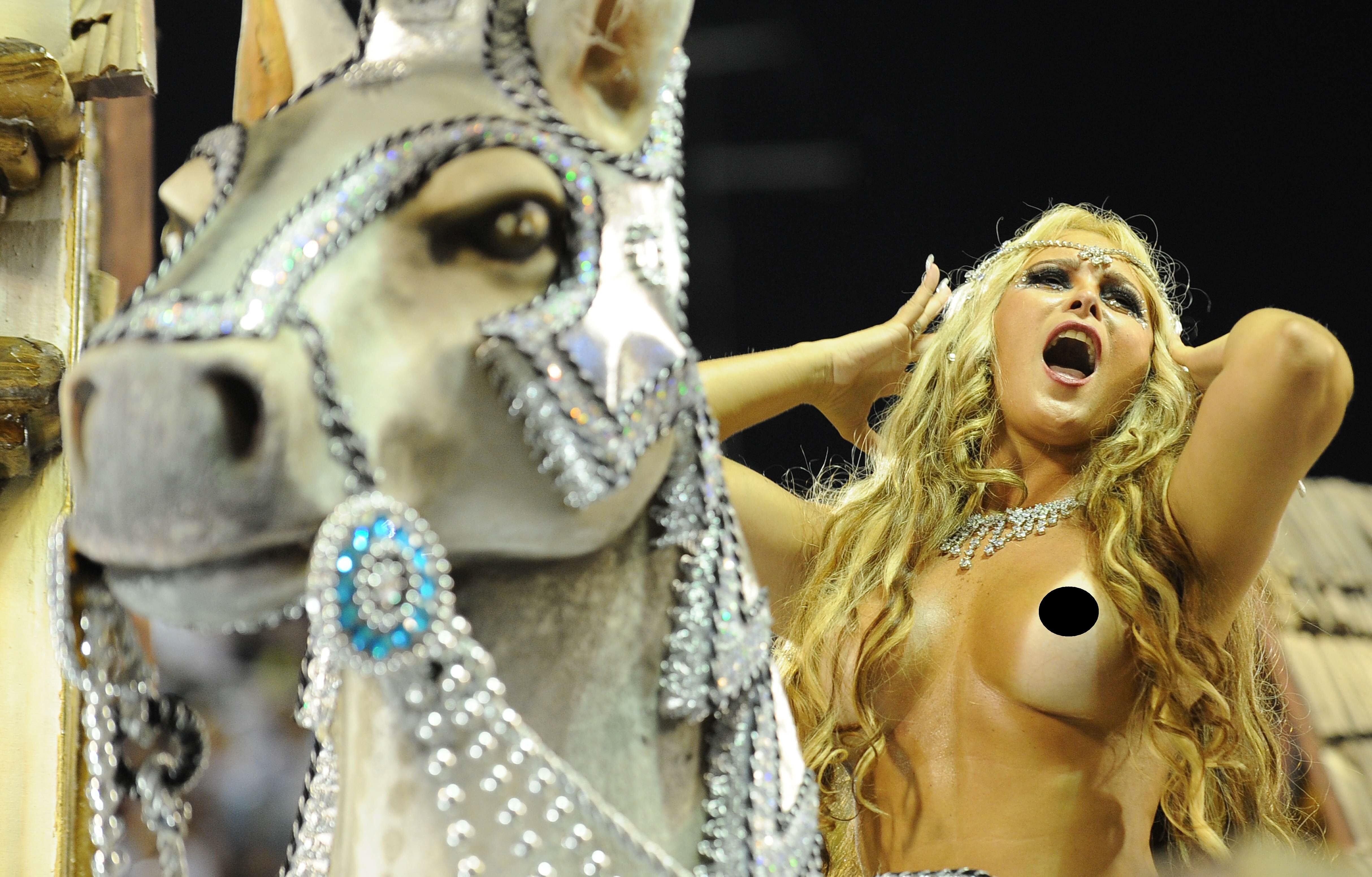 Experience the erotic energy of carnaval