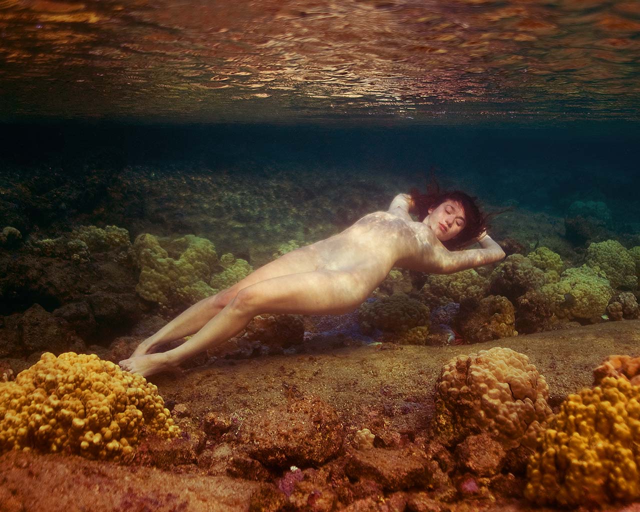 голая эротика под водой фото 83