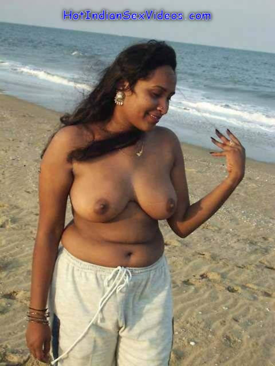 Mallu aunty topless