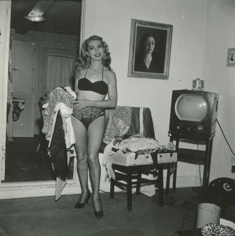 Художник Gil Elvgren