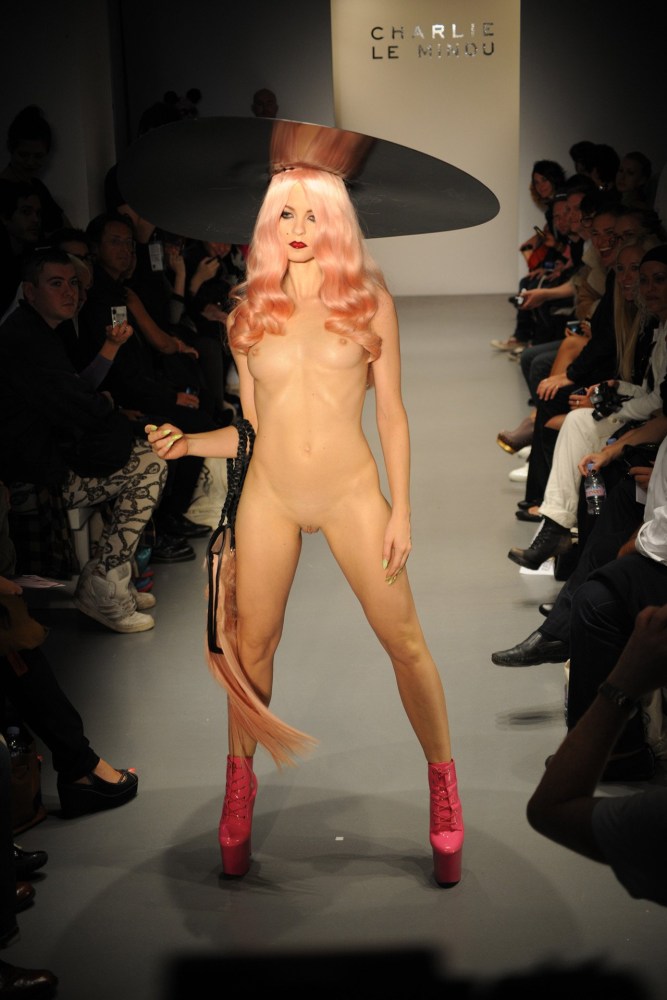 Алана Кузнецова грудь nude Catwalk