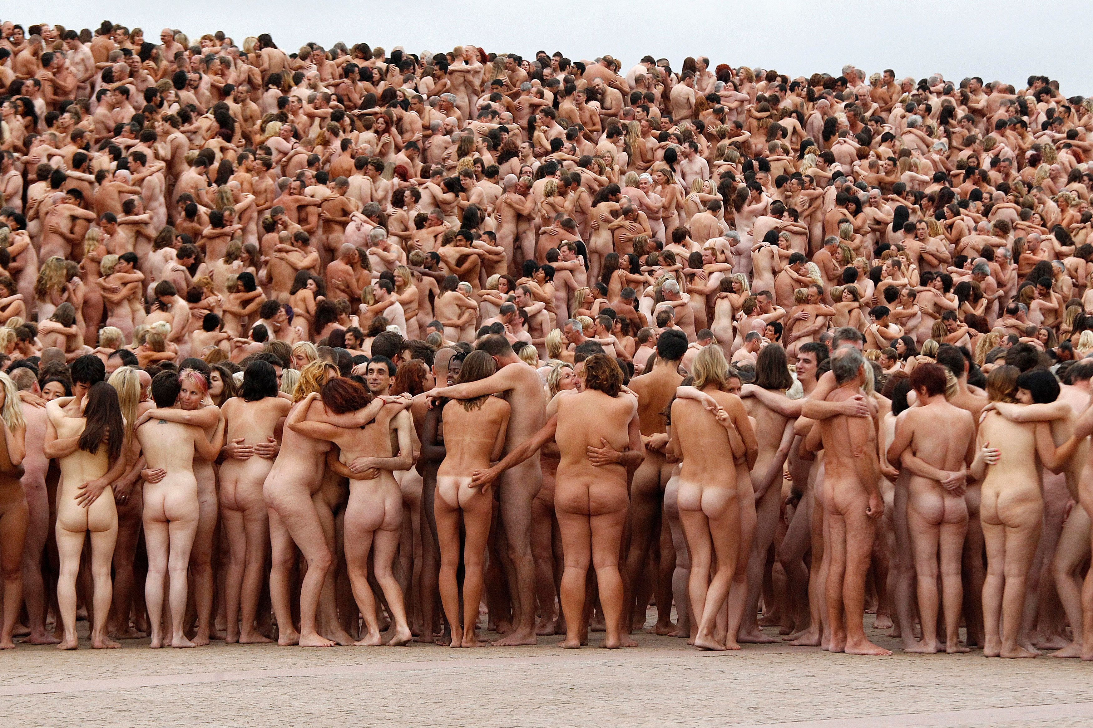 Порно фото - Толпы голых женщин. 