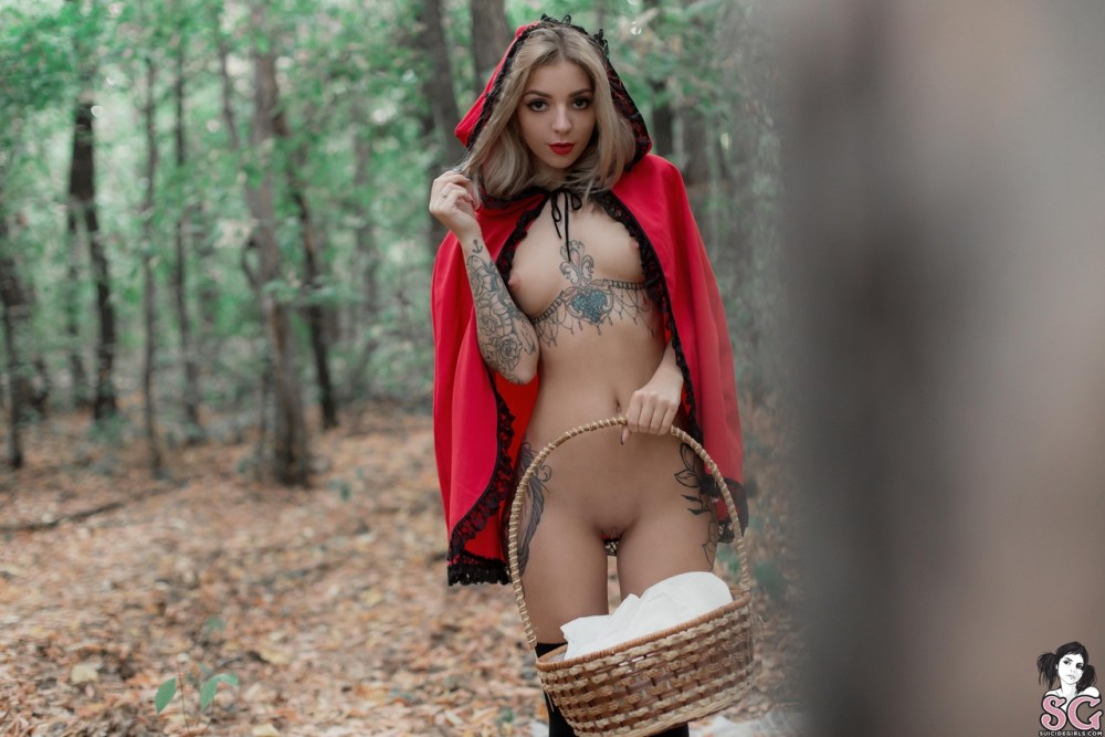 ELISAROSE_SG красная шапочка