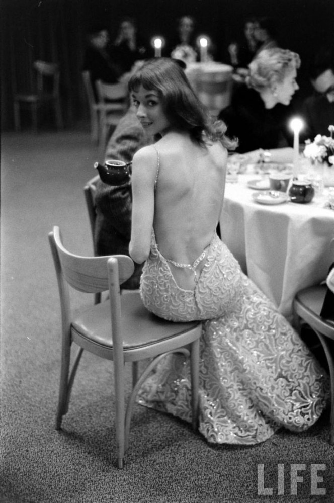 Викки Дуган (Vikki Dougan)