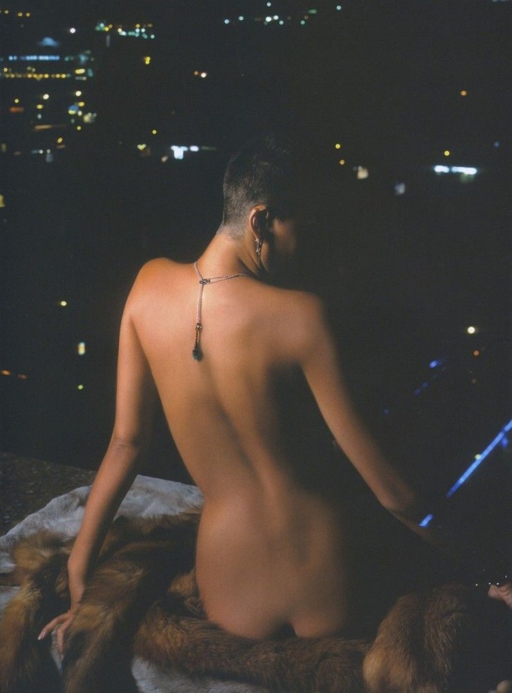 Анастасия Сланевская в эротической фотосессии для Penthouse, 2008