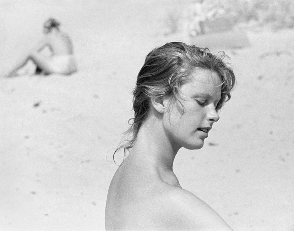 Коринн Клери Corinne Clery голая