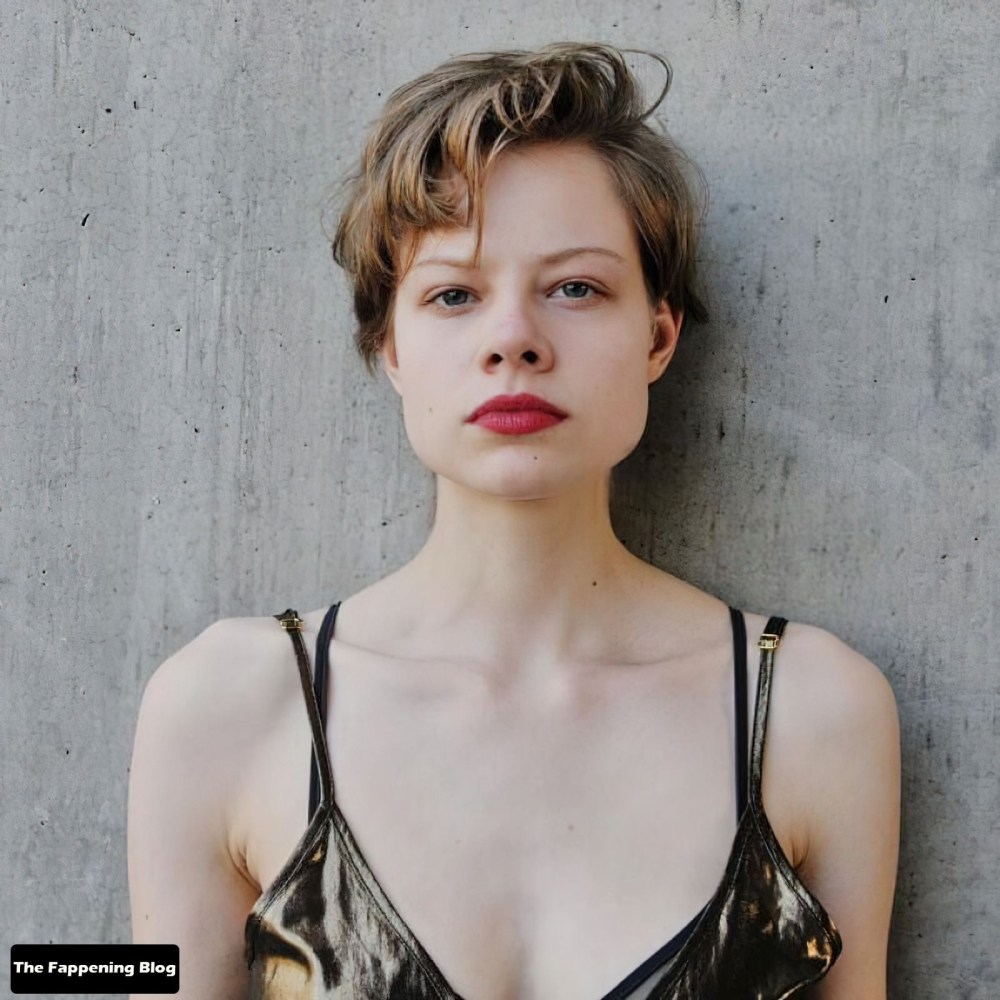 Эмма ишта hot