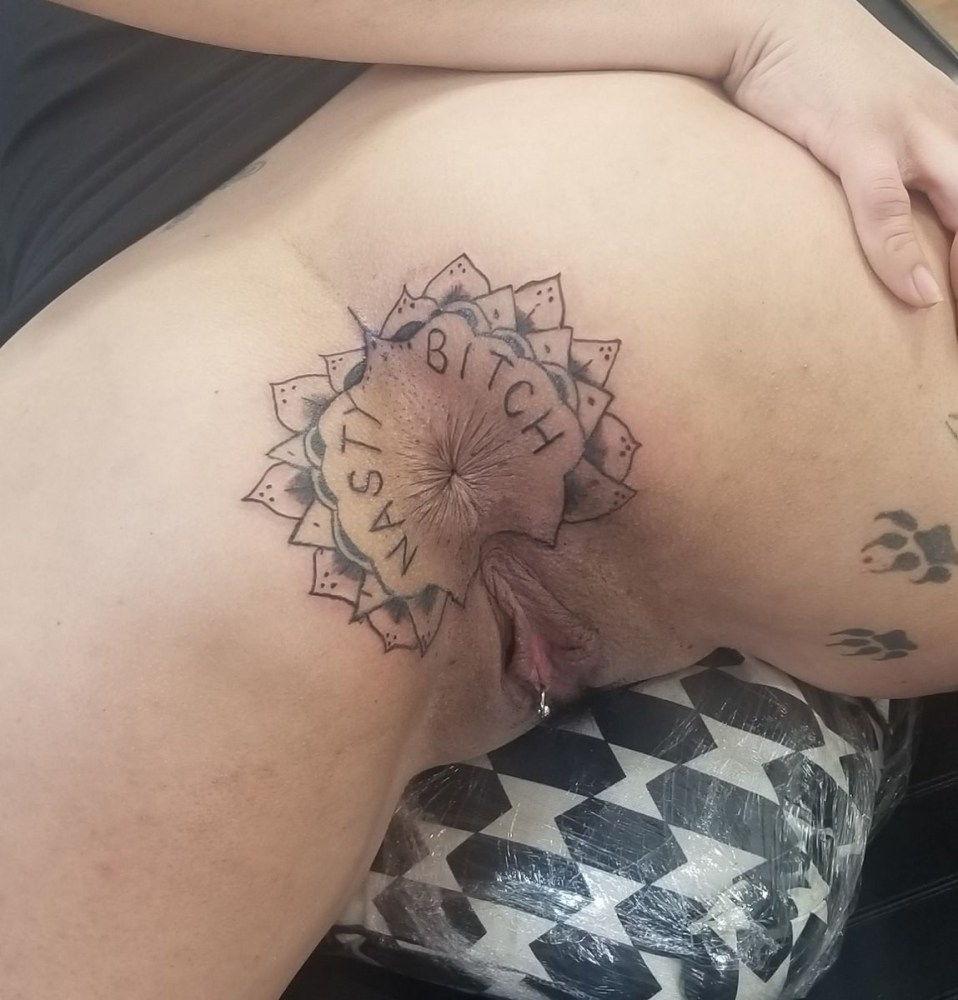 Интимные тату