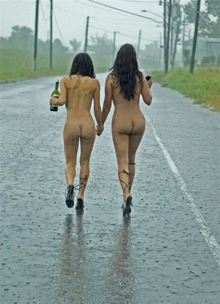 Прикольные голые девки