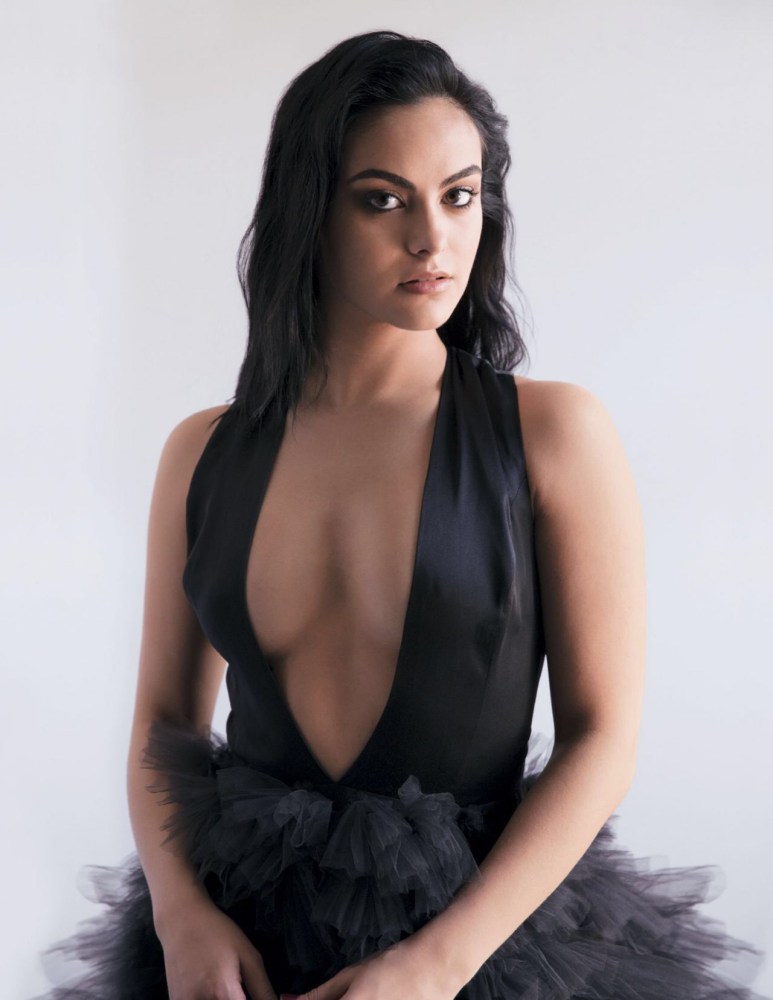 Камилла Мендес горячие