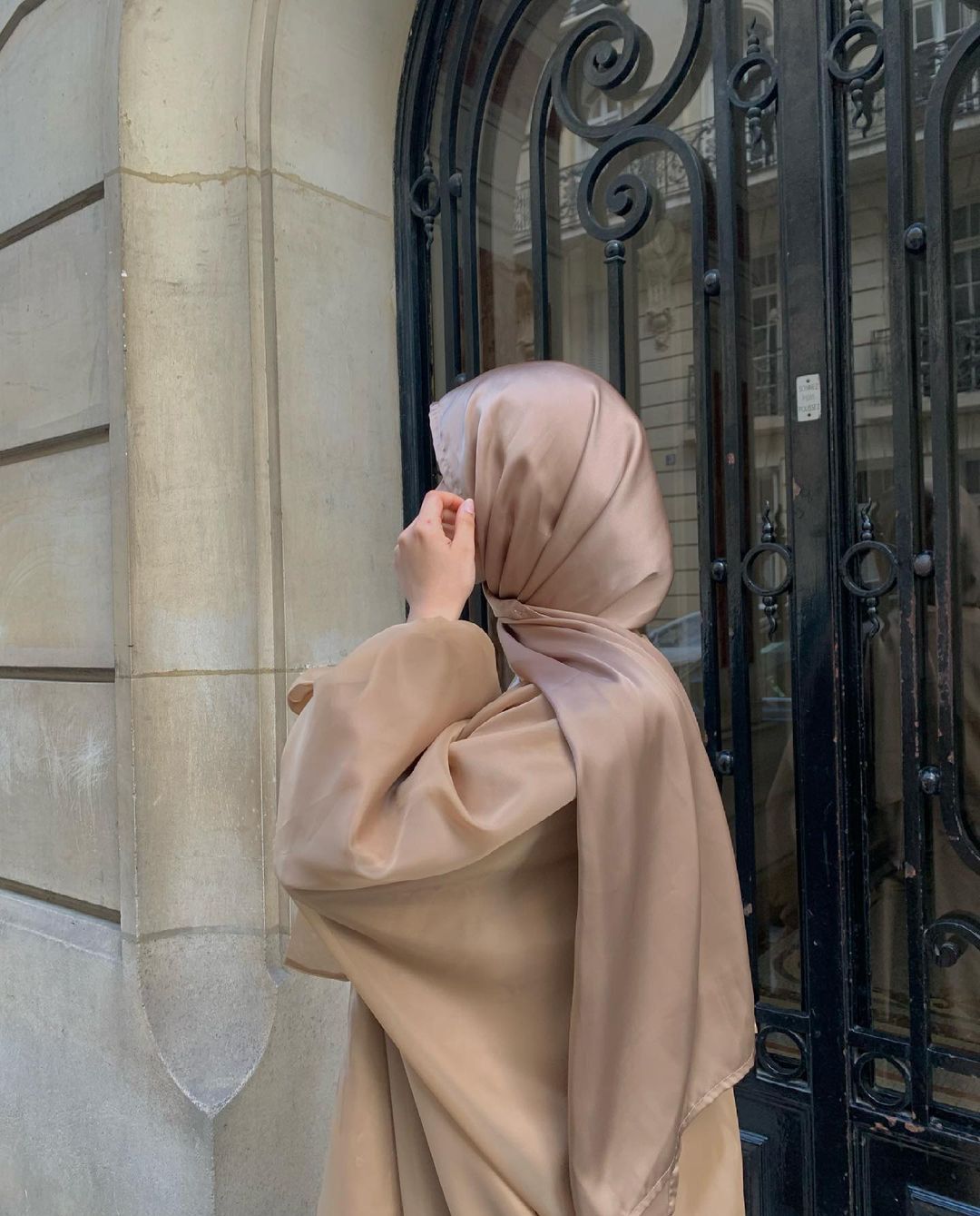 голые женщины в хиджабе