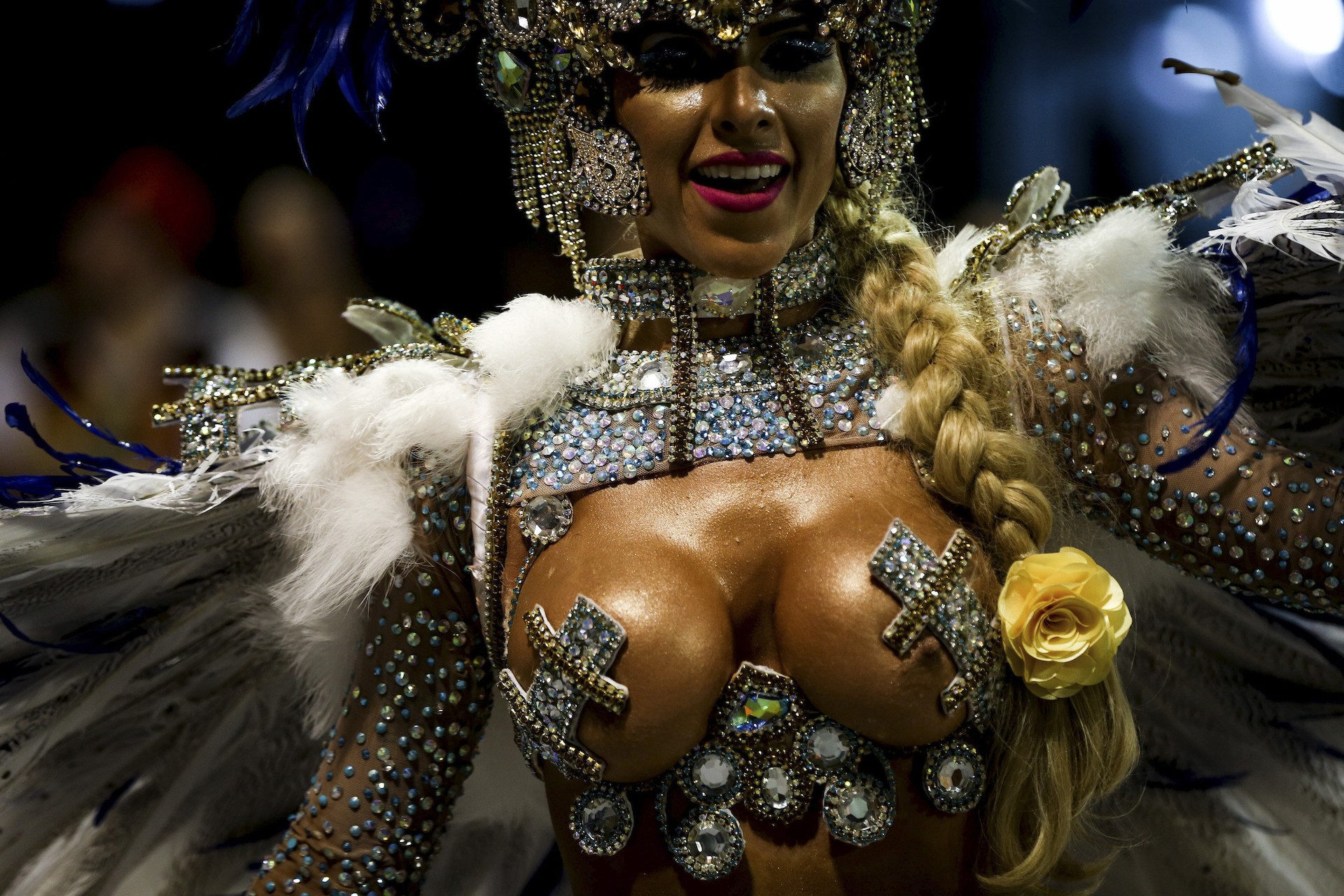 фото голая карнавал в бразилия фото 93