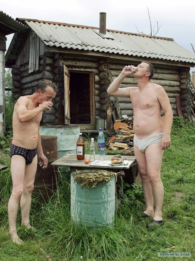 Красивый деревенский мужчина