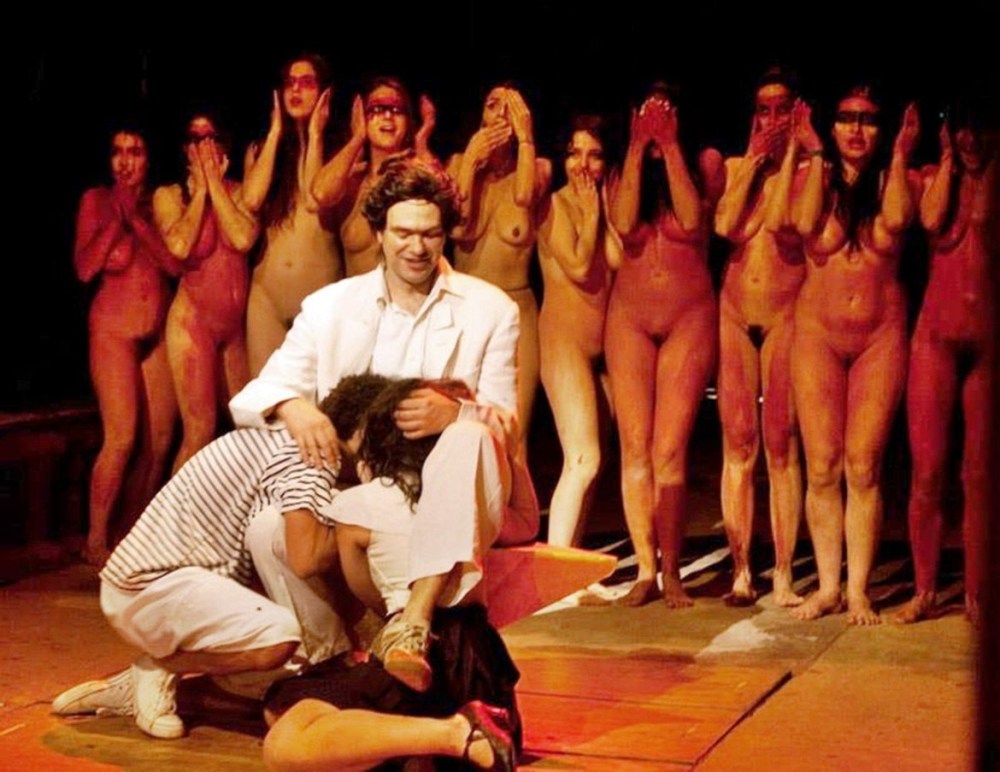Male nude Theatre голый театр Бродвей