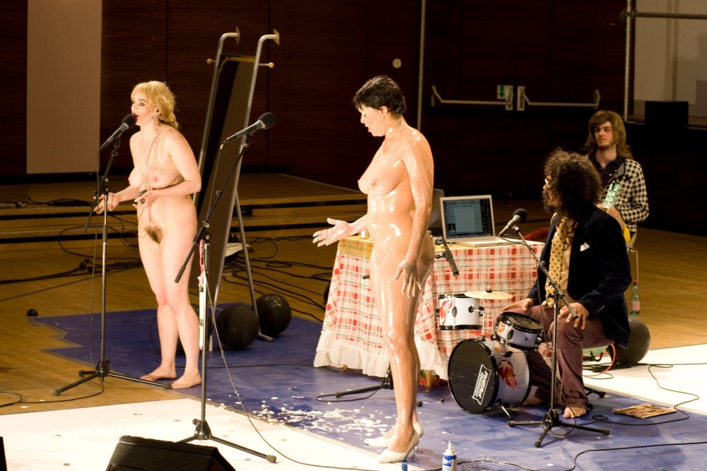 Male nude Theatre голый театр Бродвей