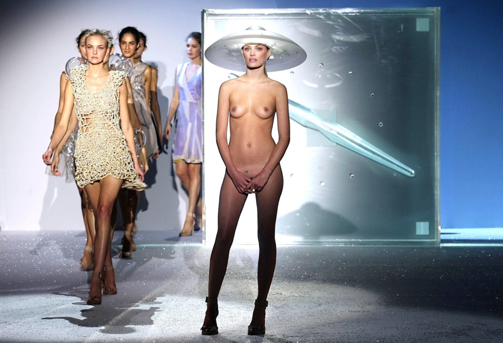 Morgane Dubled Catwalk