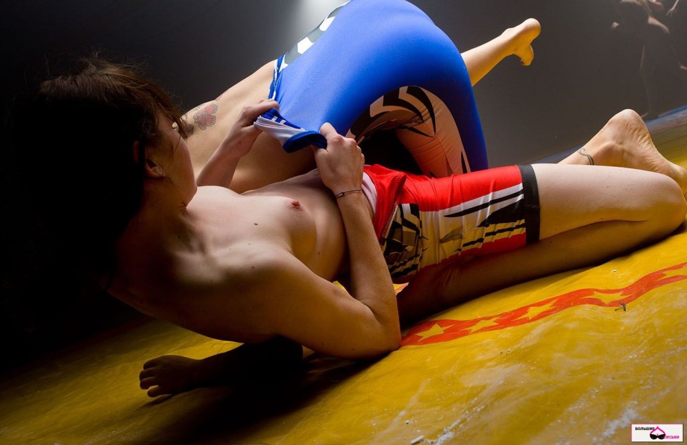 Alissa rereke & Celeste Star italuen fenale Wrestling defeated xxx
