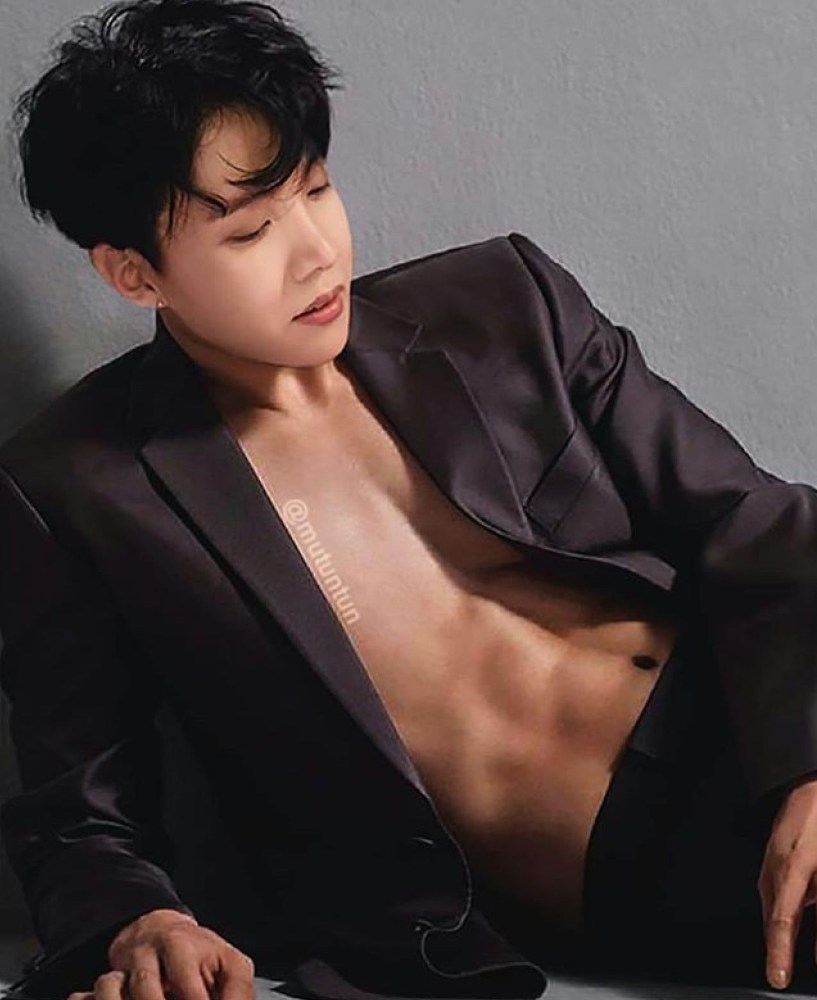 Lee Joon пресс