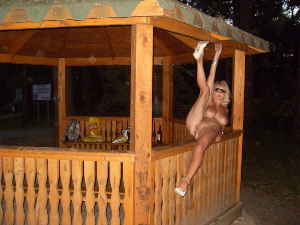 Голые зрелые в социальных сетях