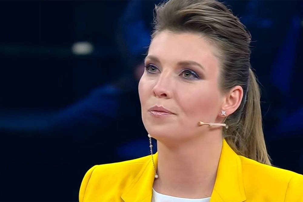 Ведущая 60 минут Ольга Скобеева
