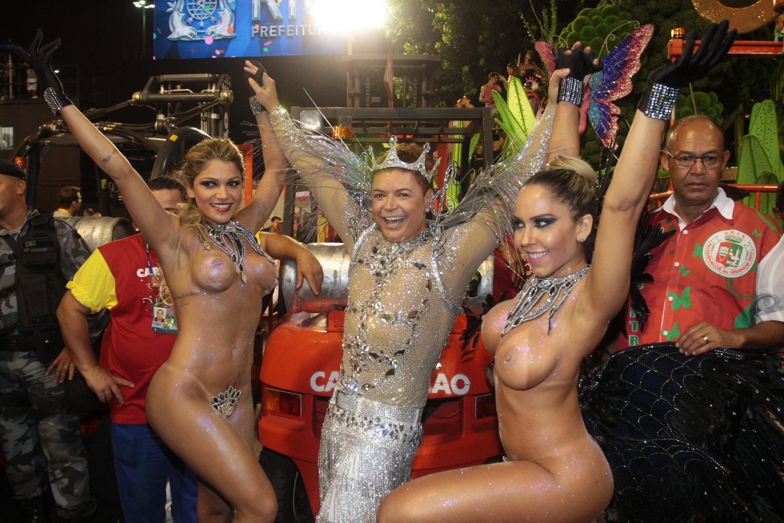 порно из бразильских карнавалов фото 106