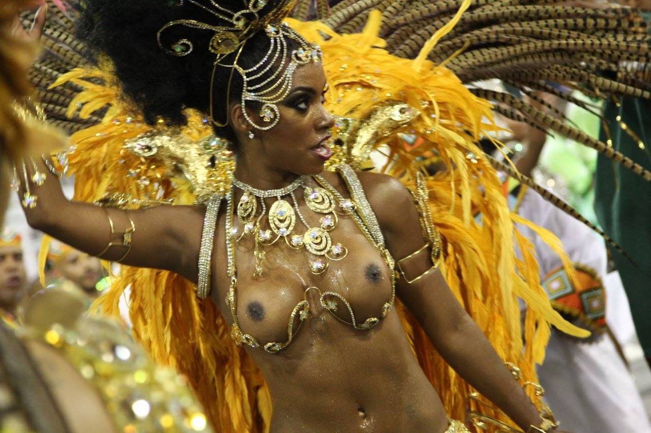 фото голая карнавал в бразилия фото 91