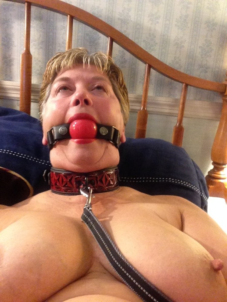 Голые связанные бабушки