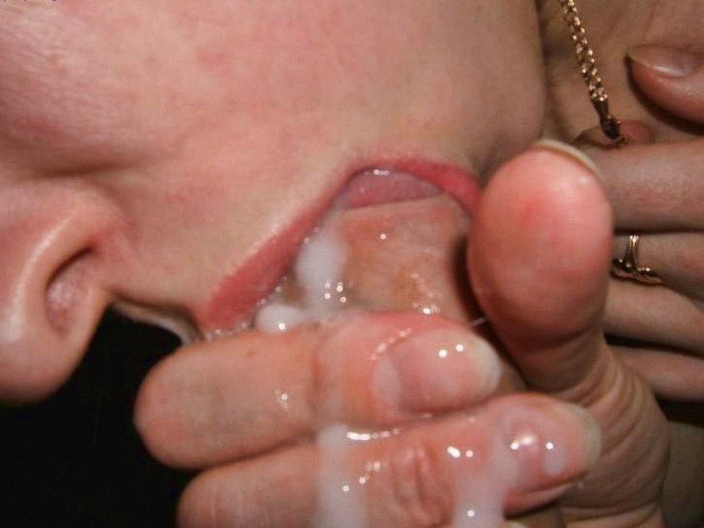Сперма вытекает изо рта по члену - фото секс и порно поддоноптом.рф