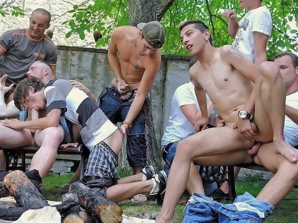 Голые русские пьяные парни
