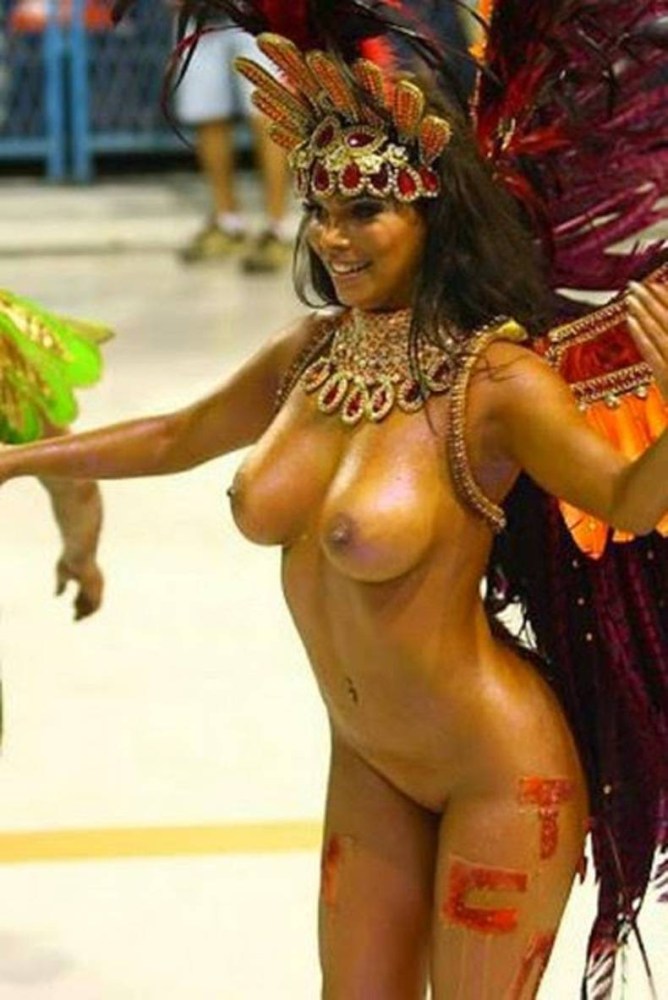 Janessa Brazil лесби. У бассейна