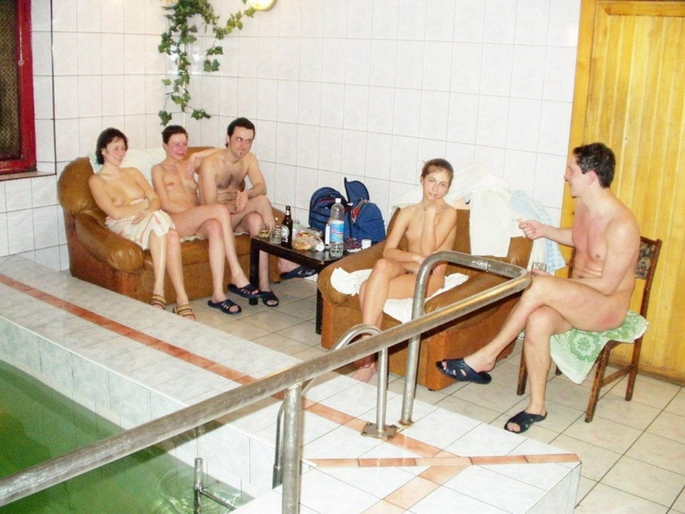 Голые русские жены в бане