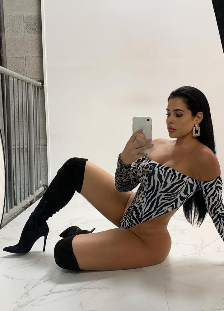 Bimbofication одноклассница
