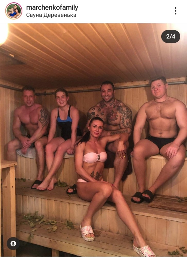 Голые бабы с мужиками в сауне