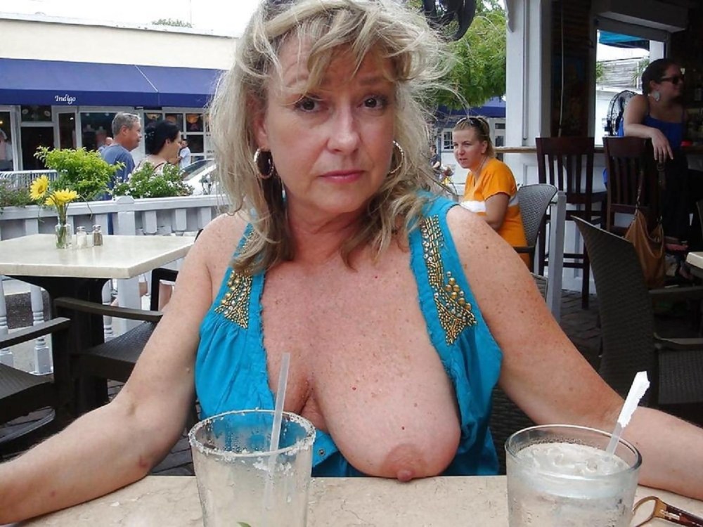 Пожилые женщины без комплексов